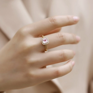 Luxurious S925 silver gold-plated ring with pink sugar-loaf crystal and Cuban chain band