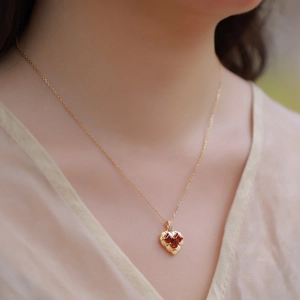 Vintage heart garnet pendant necklace in S925 sterling silver with quilted gold texture