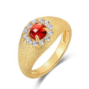 Anello in Argento Sterling 925 con Granato Rosso Vintage per Donna Placcato Oro 10K Texture Spazzolata Strass Intarsiato