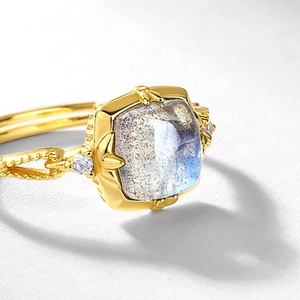 Elegant gold-plated S925 sterling silver ring with square labradorite and side diamonds