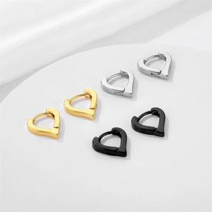Orecchini a cerchio a forma di cuore in acciaio inossidabile oro, argento e nero