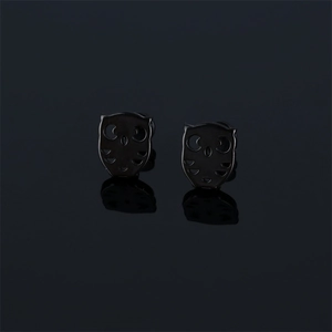 Minimalist black owl stainless steel stud earrings with hollow design for men and women