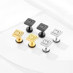 Orecchini a perno quadrati in acciaio inossidabile nelle finiture nero, oro e argento