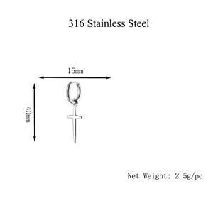 Boucles d'oreilles croix homme en acier 316, largeur 15mm et longueur totale 40mm