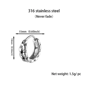 Boucle d'oreille en acier inoxydable 316 argenté avec motif de crâne en relief