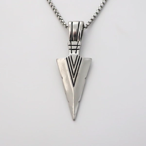 Polished silver arrowhead pendant necklace with geometric lines for men, stainless steel style