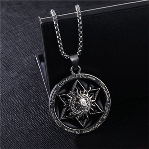 Collier Pendentif Hexagramme Rond en Alliage Vintage Design de Runes Mystiques Style Hip Hop Street Bijoux Couleur Argent pour Hommes Femmes