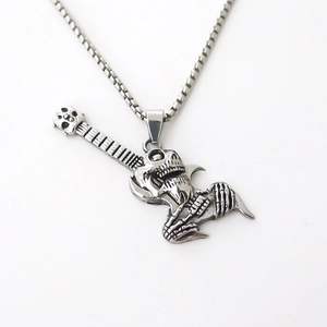Pendentif guitare squelette argent rétro avec chaîne à perles carrées style rock homme