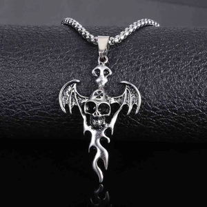 Gothic Punk Bat Wing Skull Pendant Necklace Vintage Silver Flame Halloween Jewelry For Men Women Neck Chain Accessory