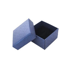 Boîte à bijoux carrée bleu foncé texturée avec doublure en velours noir pour bagues