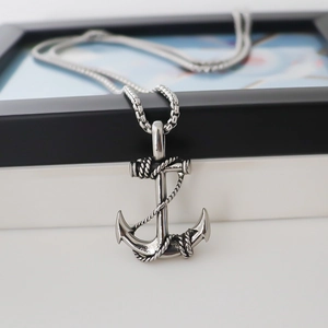 Men's vintage silver stainless steel anchor pendant necklace with rope detail on box chain