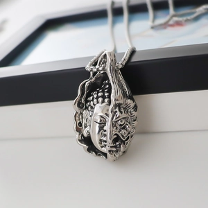 Collier pendentif Bouddha et Démon en argent vintage pour hommes avec double face