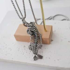 Gothic vintage silver fish bone skeleton pendant necklace with beaded chain for men