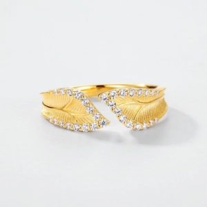 Vintage gold feather open ring in S925 sterling silver with sparkling pavé zircons