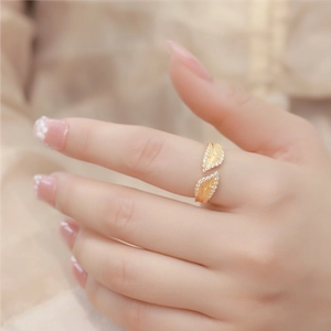 Vintage brushed gold leaf open ring with sparkling diamonds on S925 silver band