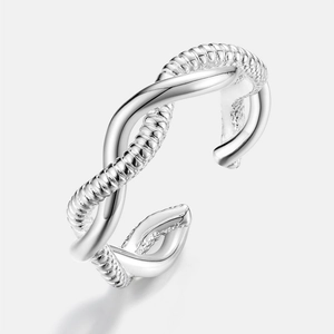 Minimalistischer S925 Sterling Silber Wellenring mit glatten und strukturierten Bändern