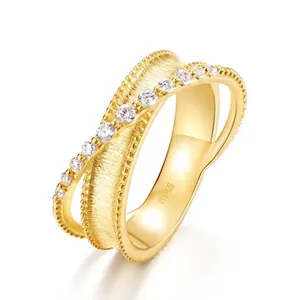 925 Sterlingsilber Überkreuzt Ring Vergoldet Gebürstete Textur Mehrschichtig Band Pavee Zirkonia Mode Schmuck Für Damen