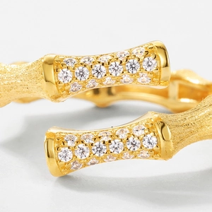 Luxurious S925 sterling silver bamboo open bangle with gold finish and sparkling zircons