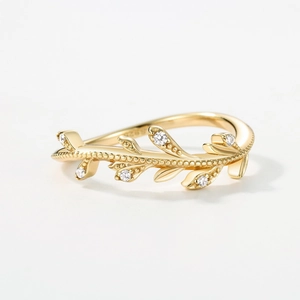 Nature inspired branch ring in 18K gold plated S925 silver with white zircons