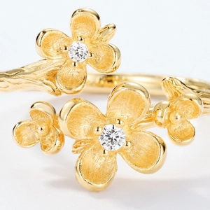 Handcrafted S925 silver osmanthus ring with brushed gold texture and zircon inlay