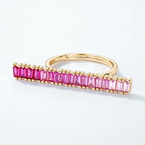 Minimalist 925 sterling silver ring with gradient pink corundum in bar design