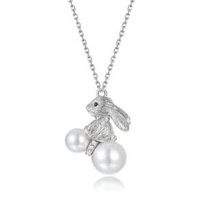 Collier Pendentif Lapin Brossé à la Main Argent Sterling 925 Künstliche Perle de Coquille Bijoux Animaux Élégants pour Femme Cadeau Quotidien