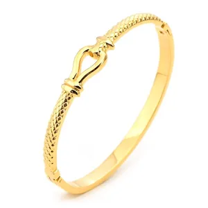 Mode Titanstahl Hufeisenschnalle Armreif Für Herren Damen Rauten Geometrische Gittermuster Poliert Edelstahl Armband Schmuck