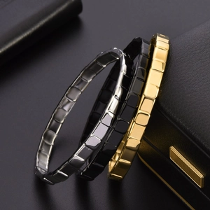 Men's 18K gold plated stainless steel bracelet set with engraved grid pattern in three colors