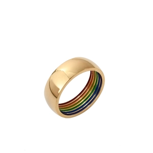 Bague en acier titane doré poli avec bande intérieure aux couleurs de l'arc-en-ciel