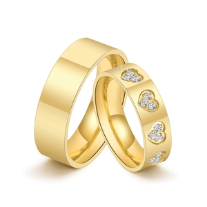 Korean Style Titanium Steel Heart Rhinestone Couple Rings Minimalist Smooth Band Ring For Women Men Fashion Jewelry Gift