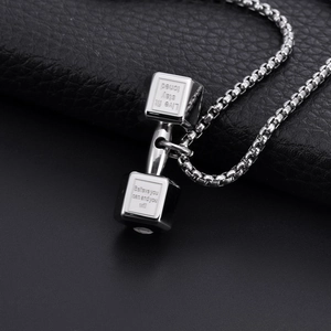 Pendentif haltère en acier inoxydable avec gravure fitness de style sportif
