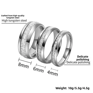 Trois bagues en tungstène avec texture givrée mate en largeurs de 8mm, 6mm et 4mm
