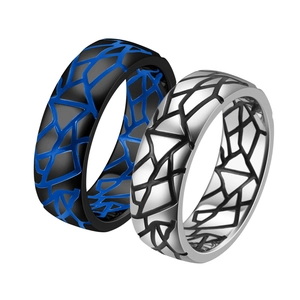Retro stainless steel crack pattern rings for men in black blue and silver black grid