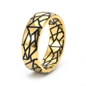 Vintage gold stainless steel ring featuring unique black geometric crack patterns