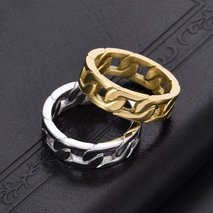 Men's titanium steel Cuban chain rings in gold and silver set on black leather