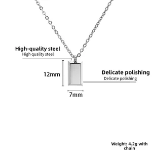 Détails du collier en acier titane argenté avec pendentif rectangulaire de 12x7mm