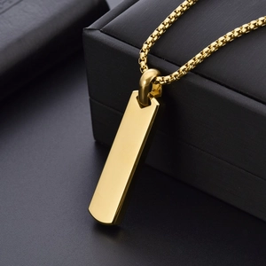 Men's fashion polished gold rectangular pendant necklace with classic square link chain