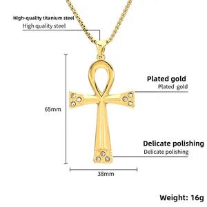 Maße des vergoldeten Ankh-Kreuz-Anhängers aus poliertem Titanstahl mit funkelnden Steinen