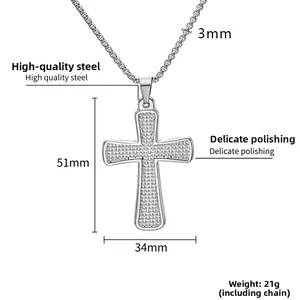 Vue technique détaillée du pendentif croix en acier titane avec dimensions précises