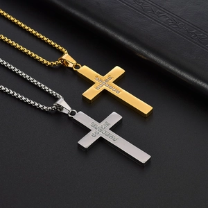 Collier croix en acier titane minimaliste avec incrustation de diamant en or et argent