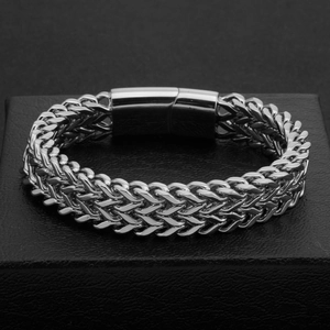 Bracelet double chaîne en acier titane argenté pour homme avec fermoir magnétique poli