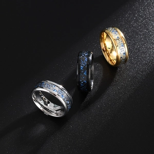 Trois bagues en acier pour hommes avec engrenage bleu en argent, noir et doré