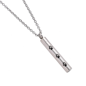 Pendentif cylindre en acier inoxydable poli avec empreintes de pattes pour cendres