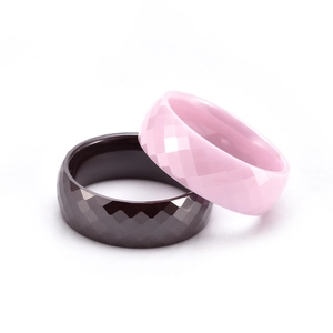 Fashion 8mm wide rhombus ceramic rings with geometric facets in pink and black colors