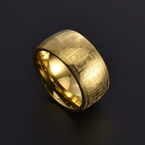 Bague large 11mm en acier titane doré avec gravure chinoise et bordure traditionnelle