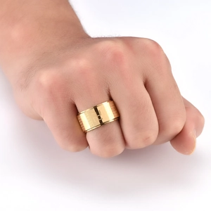 Men's gold titanium steel spinning ring with engraved Buddhist Heart Sutra scriptures