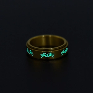 Bague chat lumineuse minimaliste en acier inoxydable doré avec lueur bleue nuit
