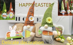 Detail van pluche paaskabouters met wortel- en eierdecoraties in een lente-interieur