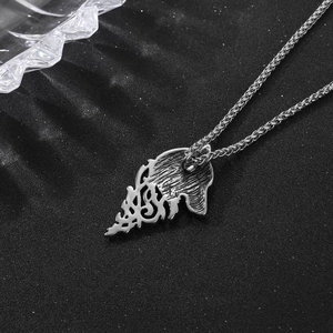 Pendentif tête de loup en acier inoxydable vintage avec détails gravés pour hommes stylés