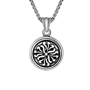 Vintage Hip Hop Stainless Steel Round Medallion Pendant Necklace With Sunburst Relief Distressed Royal Jewelry For Men Women